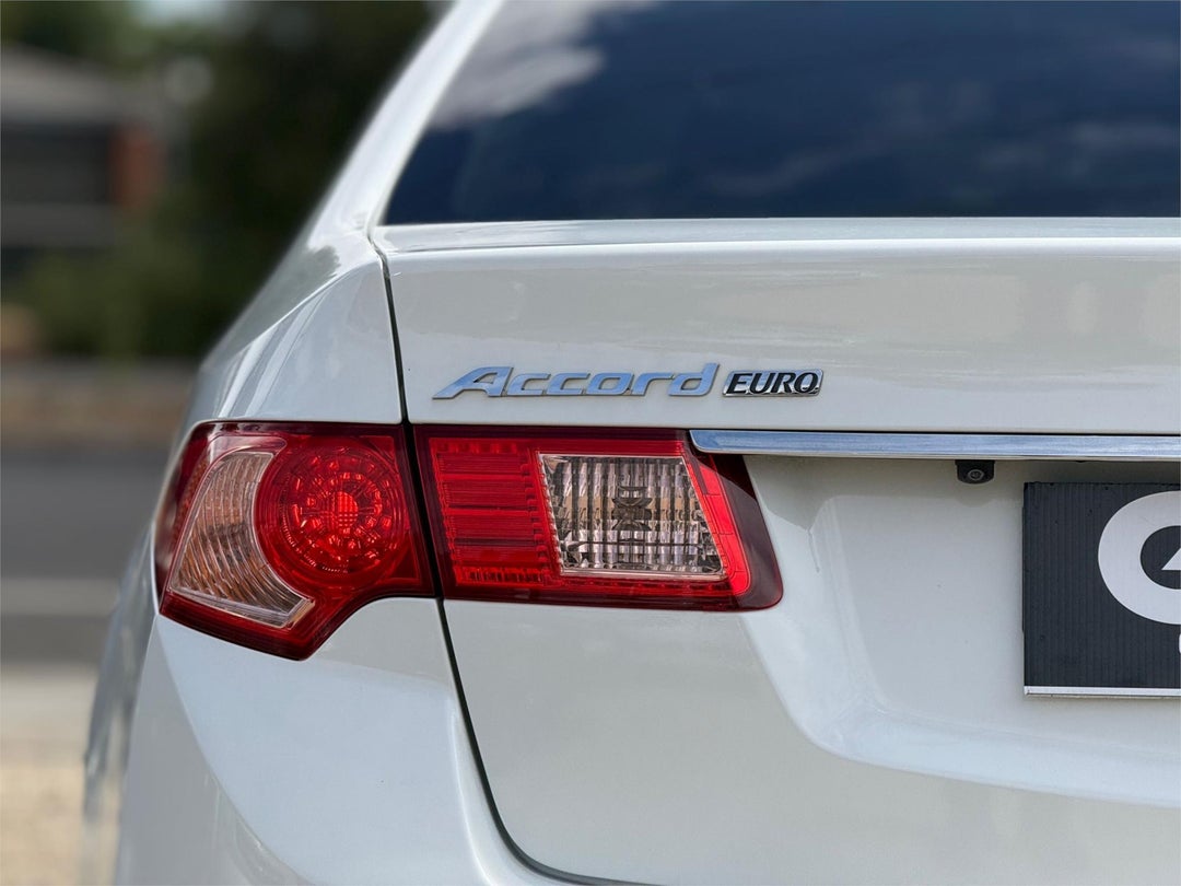 2012 Honda Accord Euro Luxury, Automatic, 204104 km, Photo 10