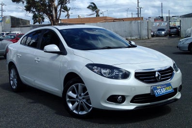 2014 Renault Fluence Privilege Manual, 108k kms Petrol Car