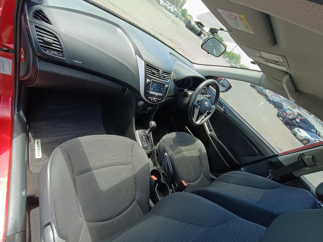 2017 Hyundai Accent Active, Automatic, 192437 km, Photo 11