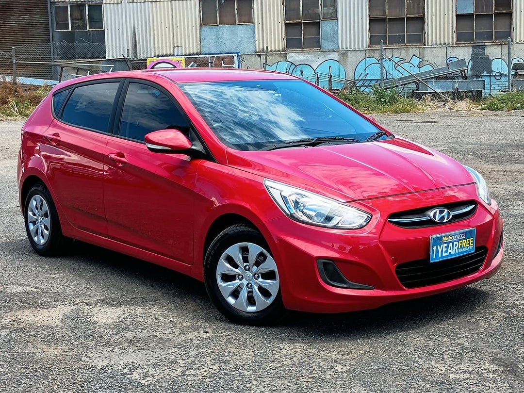 2017 Hyundai Accent Active, Automatic, 192437 km, Photo 1