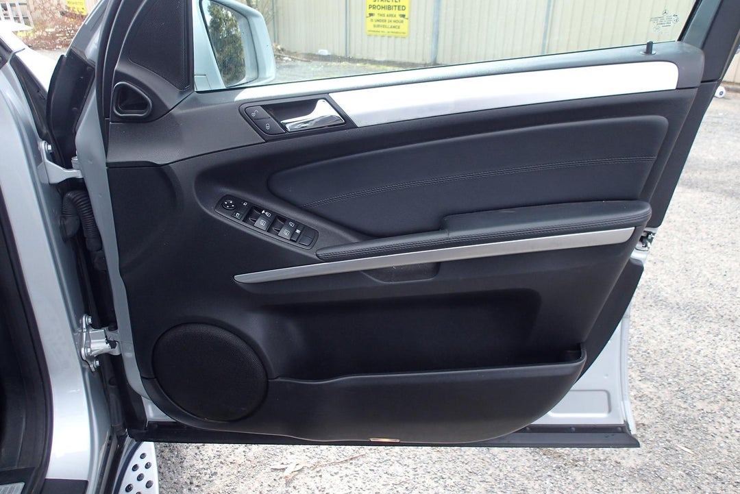 2011 Mercedes-benz Ml300cdi Blueefficiency Off-road Veh. Ml Cdi Blue Efficiency, Automatic, 299879 km, Photo 19