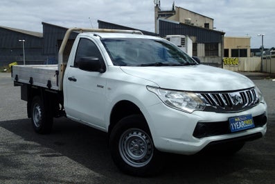 2015 Mitsubishi Triton 4x2 Glx Automatic, 235k kms Diesel Car