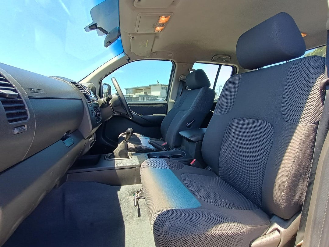 2009 Nissan Navara St-X, Manual, 134113 km, Photo 12