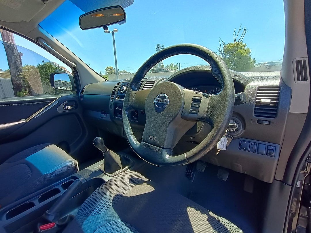 2009 Nissan Navara St-X, Manual, 134113 km, Photo 9