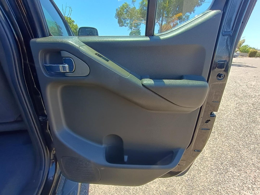 2009 Nissan Navara St-X, Manual, 134113 km, Photo 20