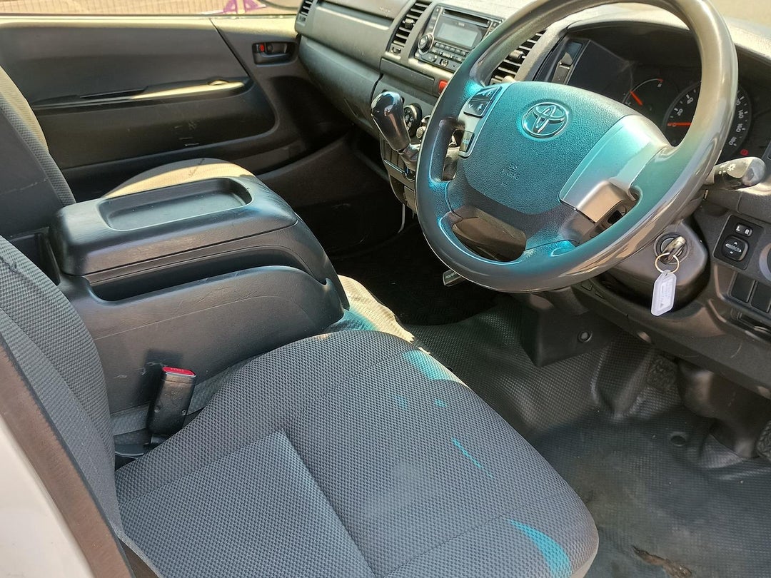 2014 Toyota Hiace Lwb, Manual, 577848 km, Photo 8