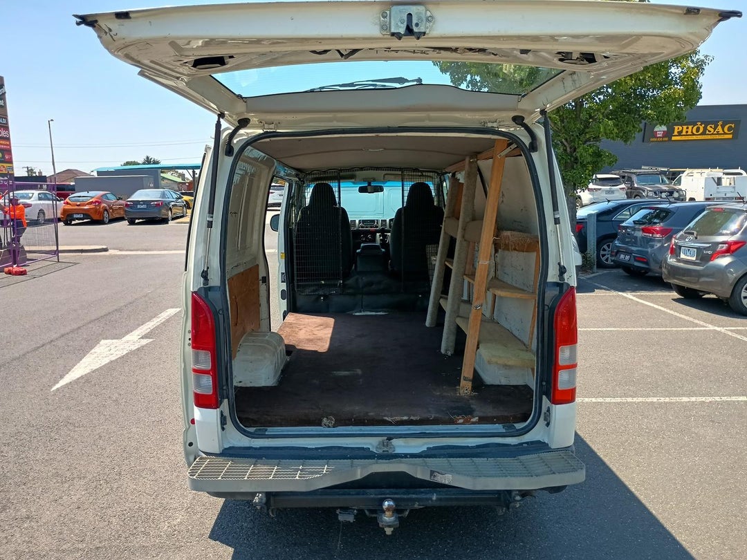 2014 Toyota Hiace Lwb, Manual, 577848 km, Photo 18