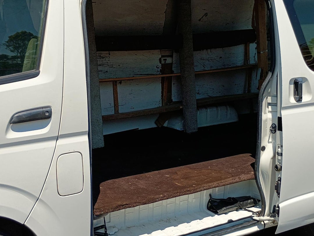 2014 Toyota Hiace Lwb, Manual, 577848 km, Photo 15