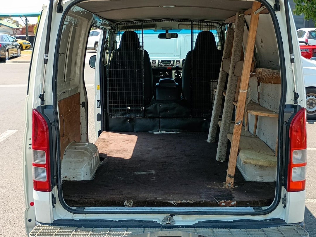 2014 Toyota Hiace Lwb, Manual, 577848 km, Photo 17