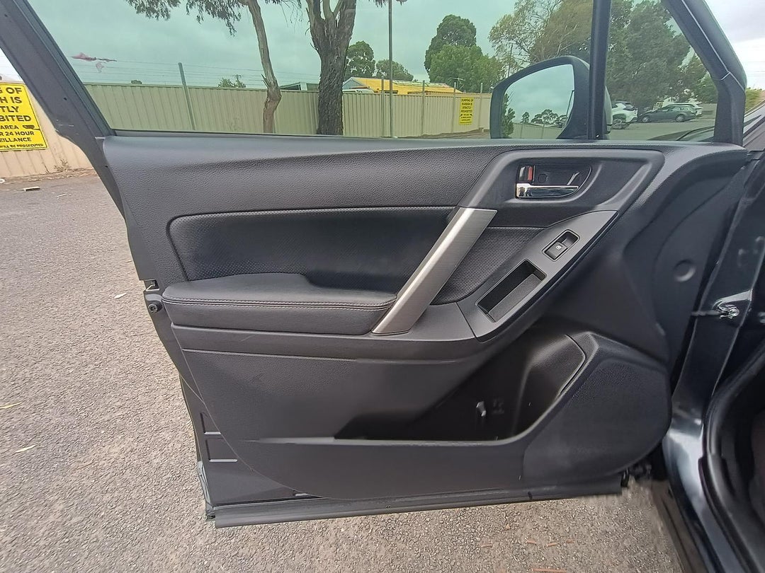 2014 Subaru Forester 2.5i-s, Manual, 179987 km, Photo 22