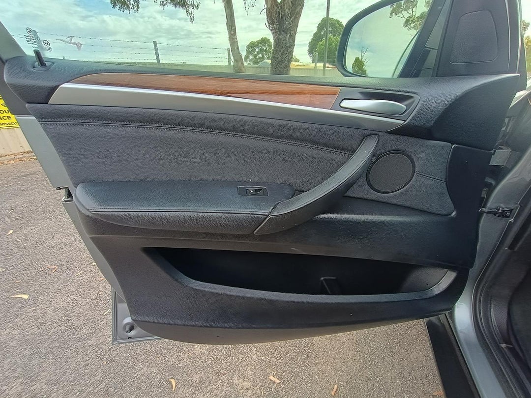 2010 BMW X5 xDrive 48i, Automatic, 109948 km, 