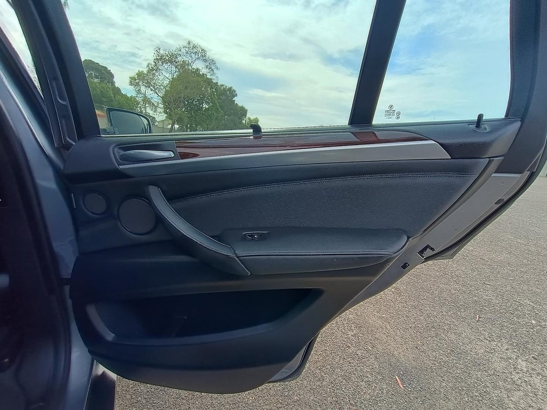 2010 BMW X5 xDrive 48i, Automatic, 109948 km, 