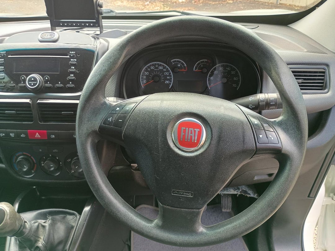 2015 Fiat Doblo Swb (low), Manual, 159987 km, Photo 12