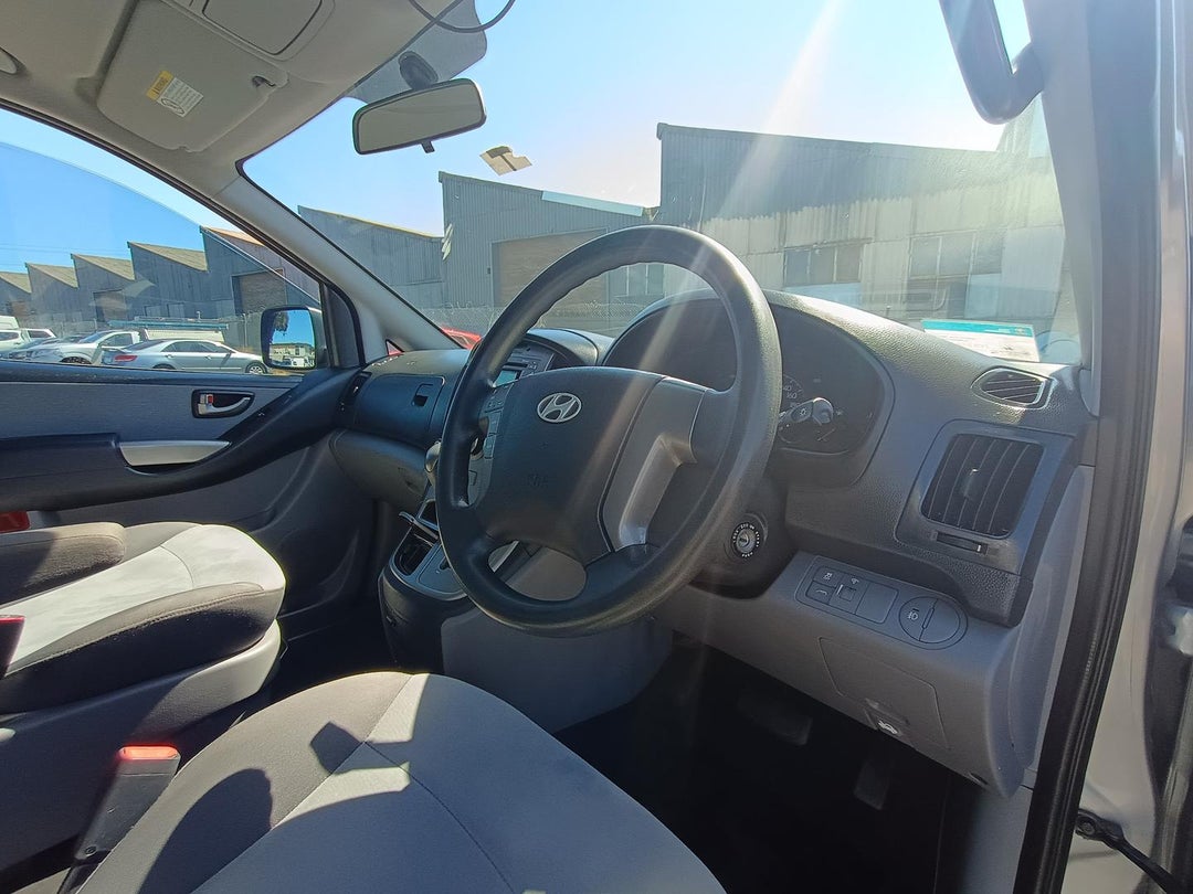 2014 Hyundai Imax Imax, Automatic, 164091 km, Photo 9