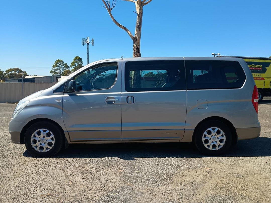 2014 Hyundai Imax Imax, Automatic, 164091 km, Photo 4