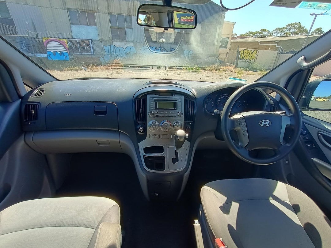 2014 Hyundai Imax Imax, Automatic, 164091 km, Photo 13