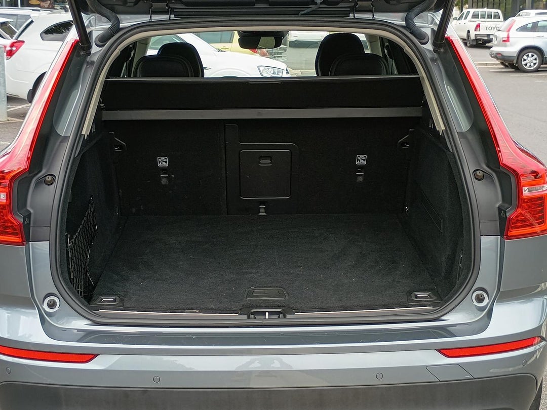 2019 Volvo XC60 T5 Momentum, Automatic, 103769 km, 