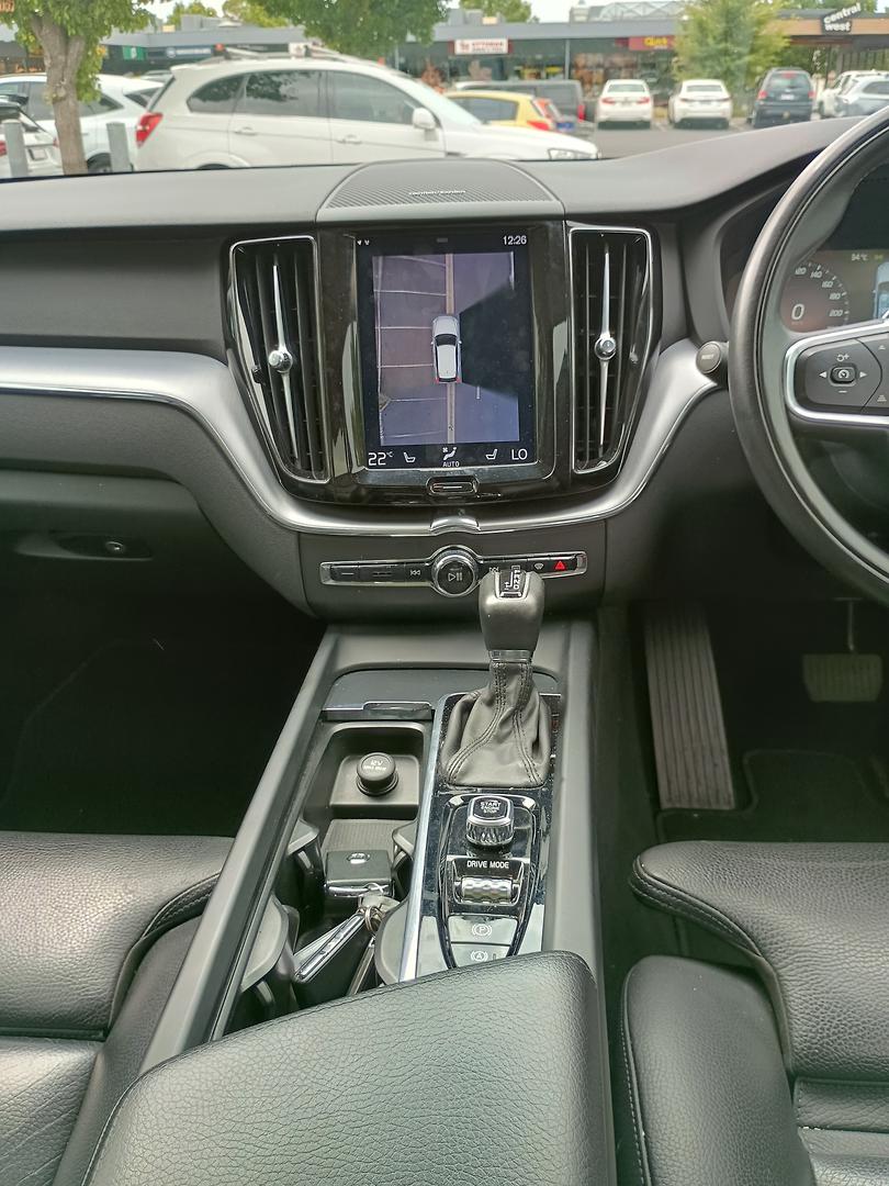 2019 Volvo XC60 T5 Momentum, Automatic, 103769 km, 