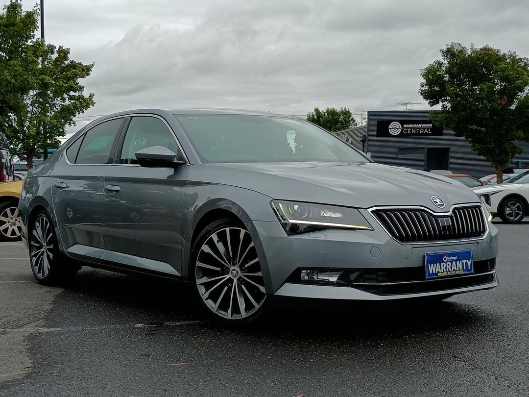 2017 SKODA Superb 162tsi Style, Automatic, 180483 km, 