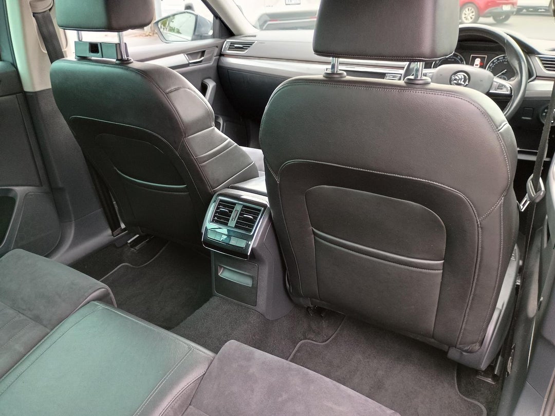 2017 SKODA Superb 162tsi Style, Automatic, 180483 km, 