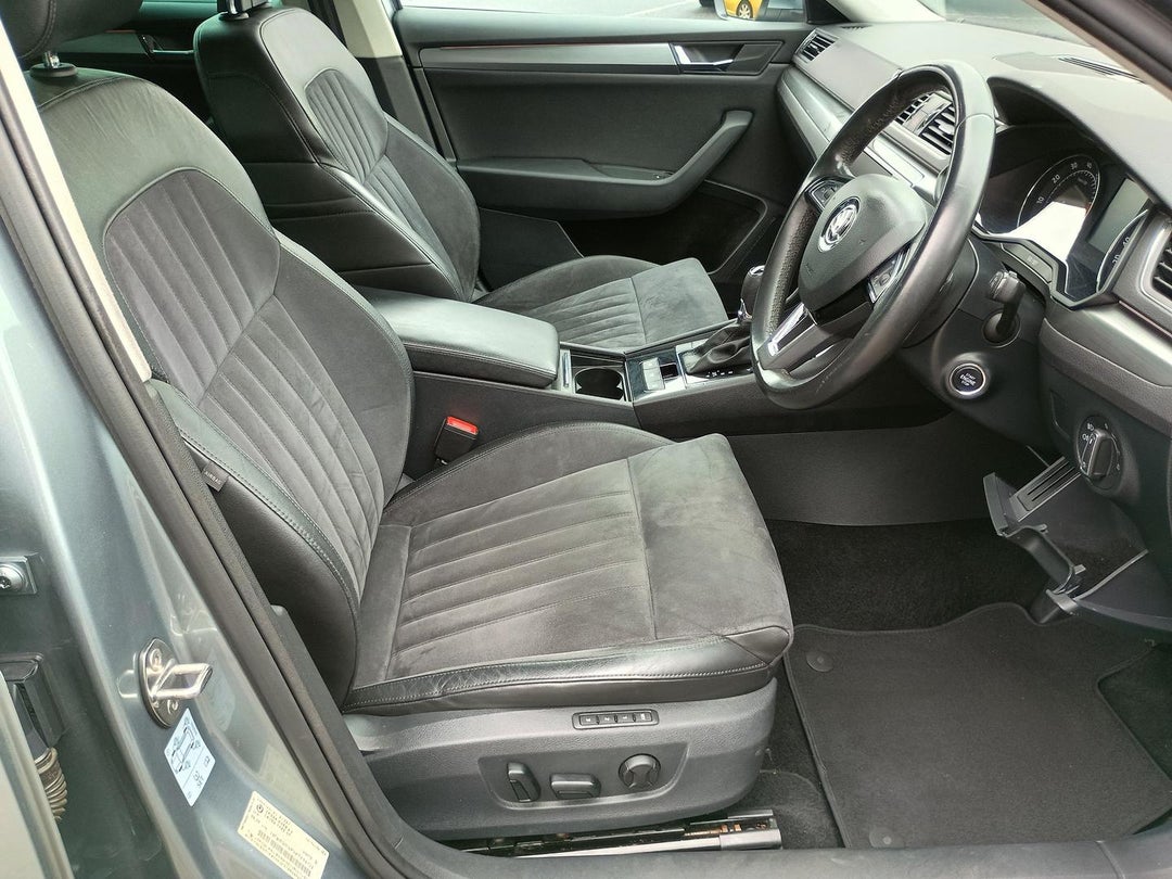 2017 SKODA Superb 162tsi Style, Automatic, 180483 km, 