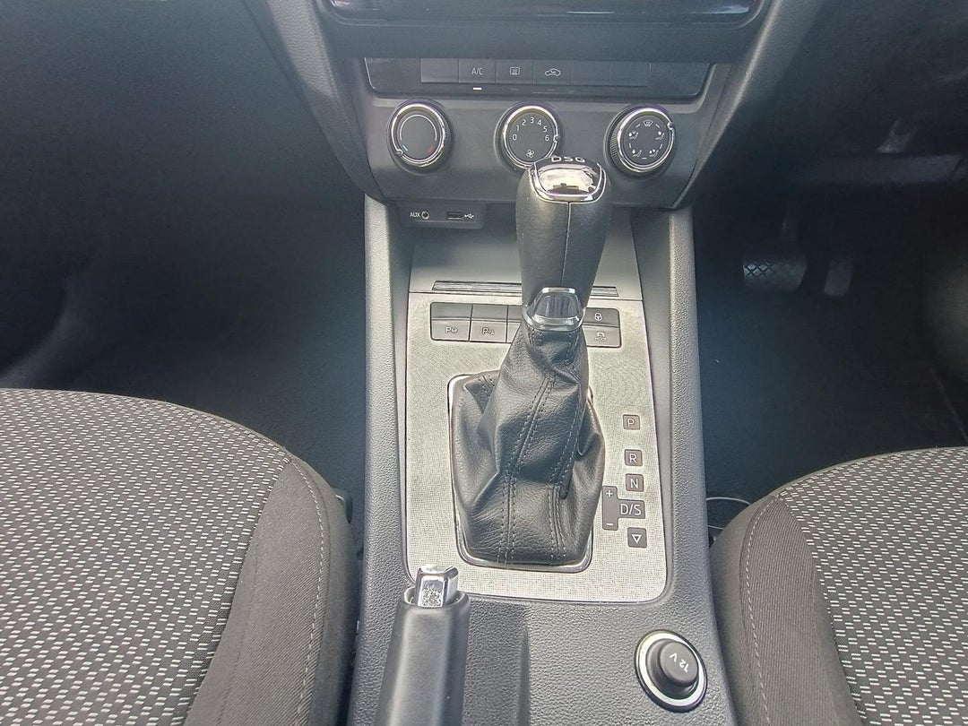 2015 SKODA Octavia Ambition Plus 110tsi, Automatic, 119987 km, Photo 13