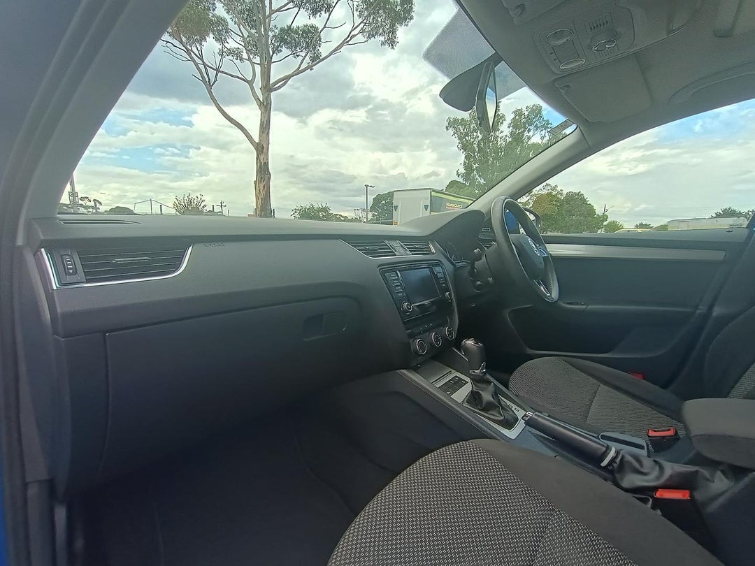 2015 SKODA Octavia Ambition Plus 110tsi, Automatic, 119987 km, Photo 15