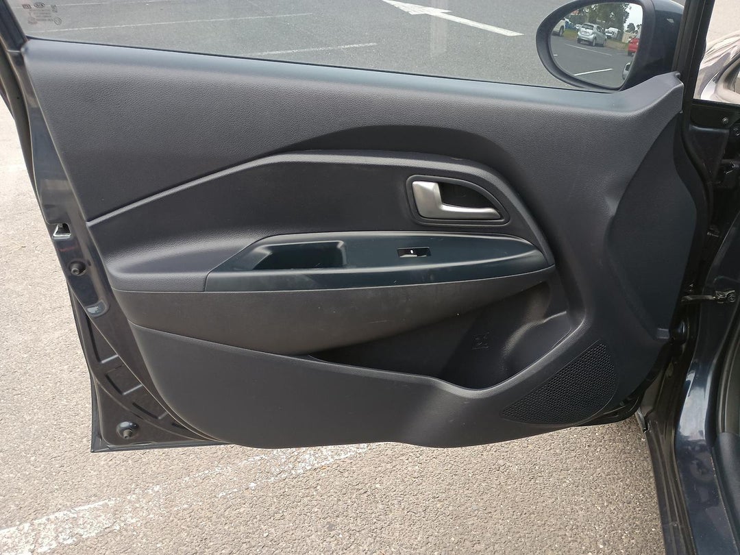 2014 Kia Rio S, Automatic, 208789 km, Photo 24