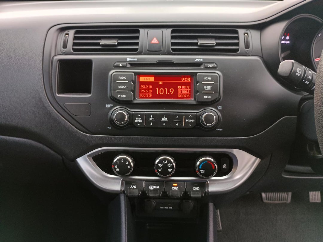 2014 Kia Rio S, Automatic, 208789 km, Photo 14