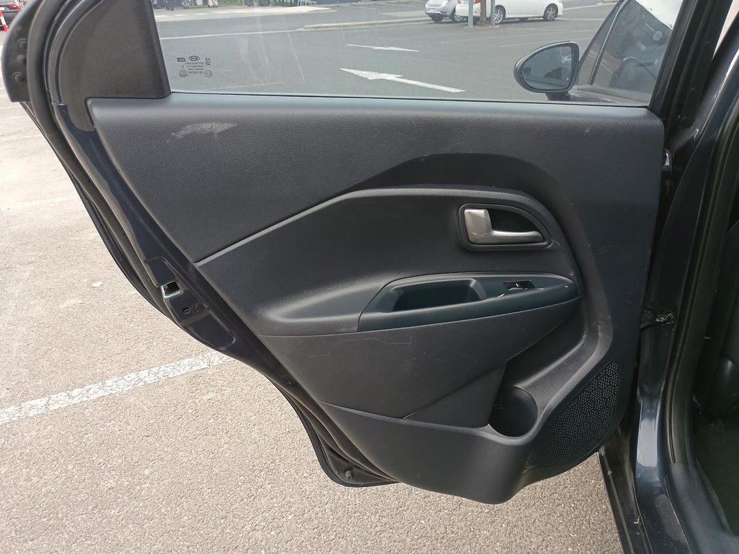 2014 Kia Rio S, Automatic, 208789 km, Photo 23