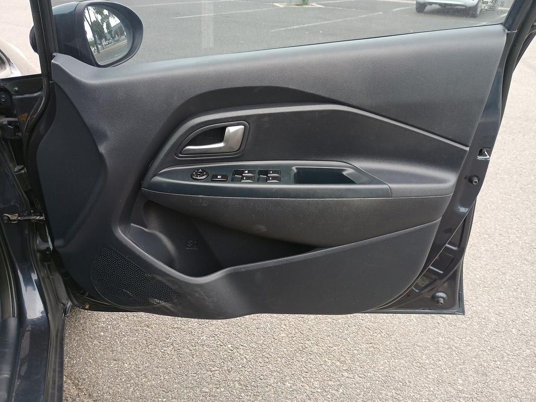 2014 Kia Rio S, Automatic, 208789 km, Photo 21