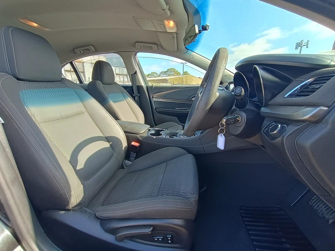 2015 Holden Commodore Evoke, Automatic, 273099 km, Photo 14