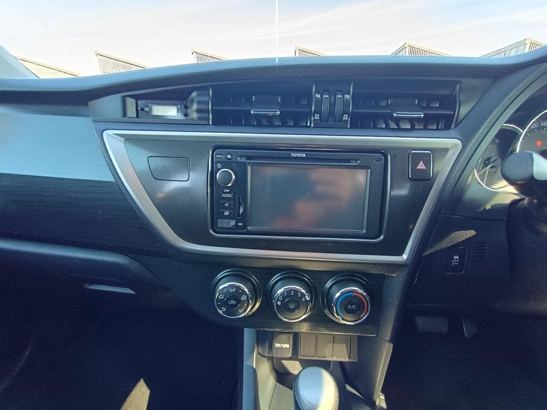 2014 Toyota Corolla Ascent Sport, Manual, 214772 km, Photo 16