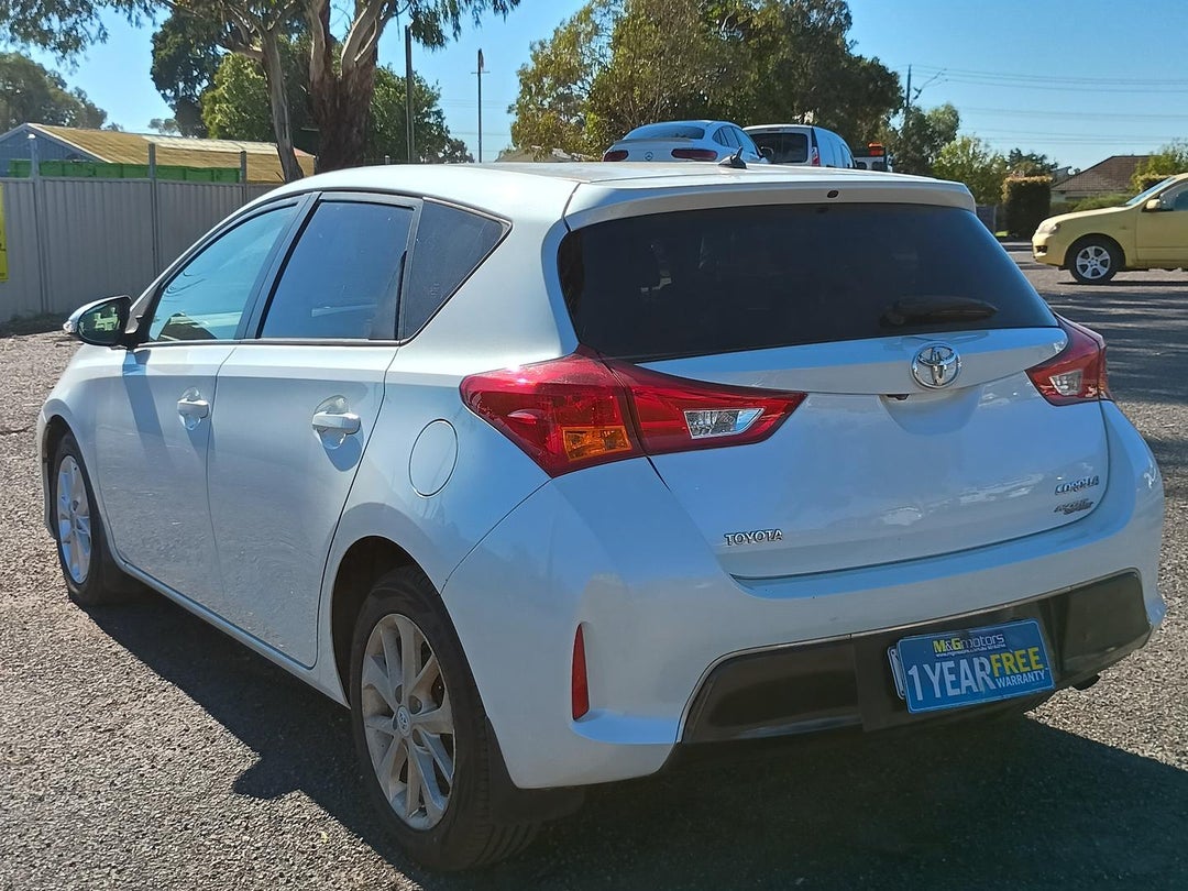 2014 Toyota Corolla Ascent Sport, Manual, 214772 km, Photo 5