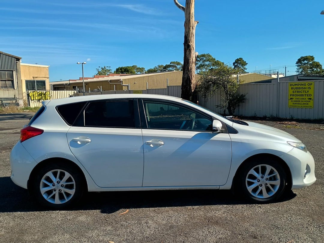 2014 Toyota Corolla Ascent Sport, Manual, 214772 km, Photo 8