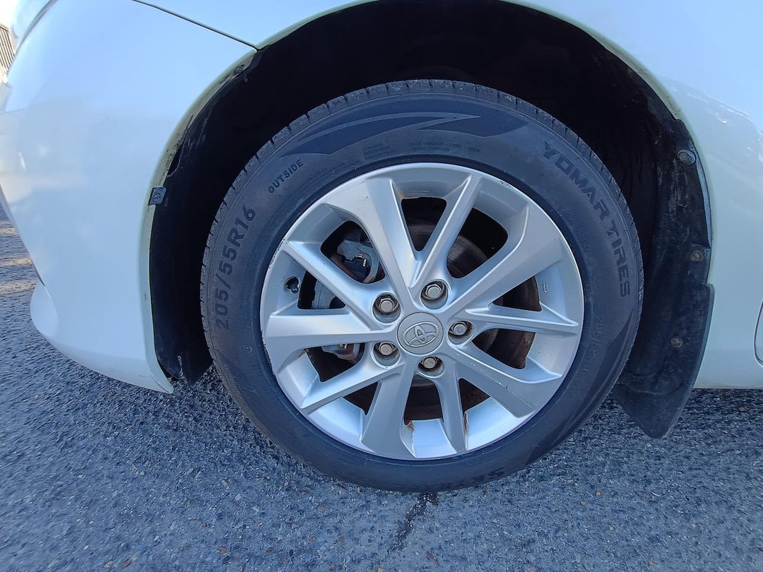 2014 Toyota Corolla Ascent Sport, Manual, 214772 km, Photo 9