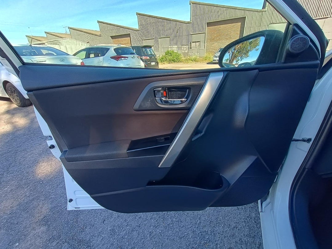 2014 Toyota Corolla Ascent Sport, Manual, 214772 km, Photo 22