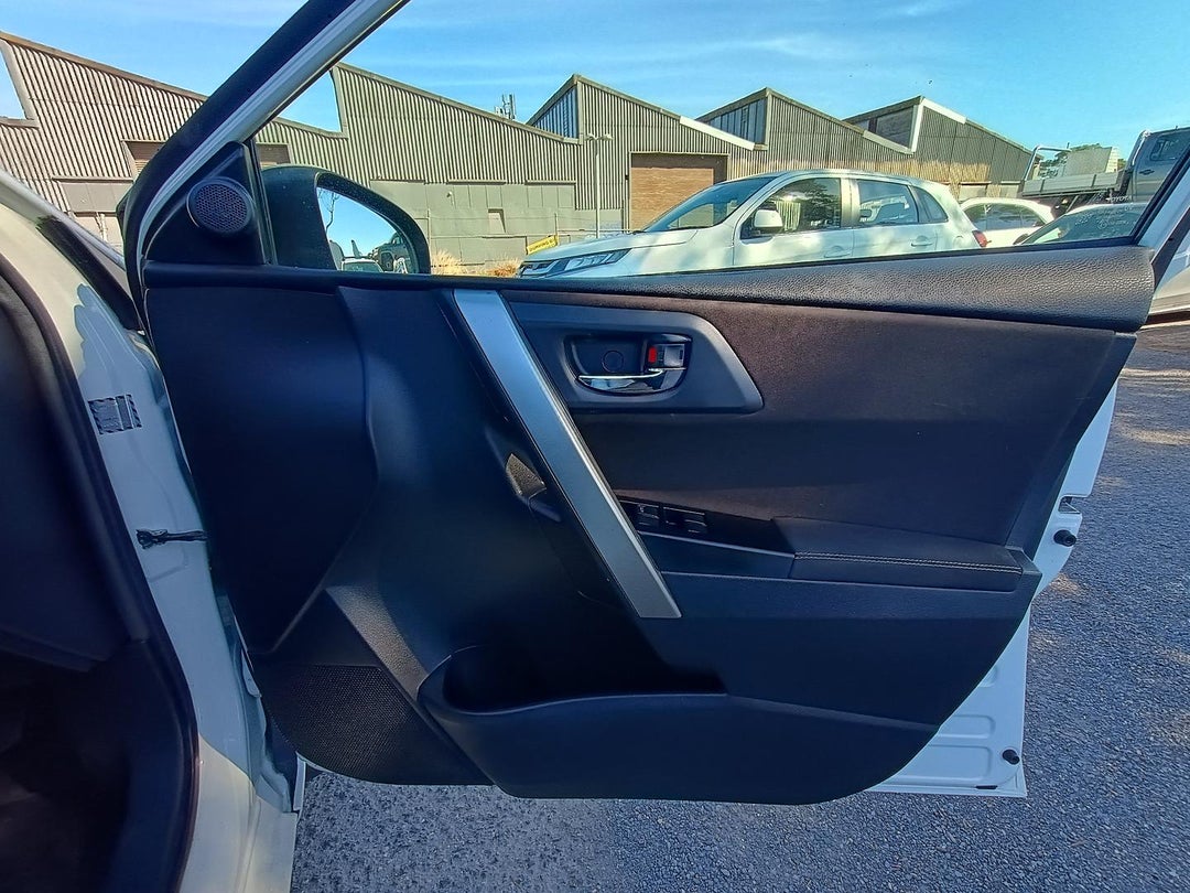 2014 Toyota Corolla Ascent Sport, Manual, 214772 km, Photo 20