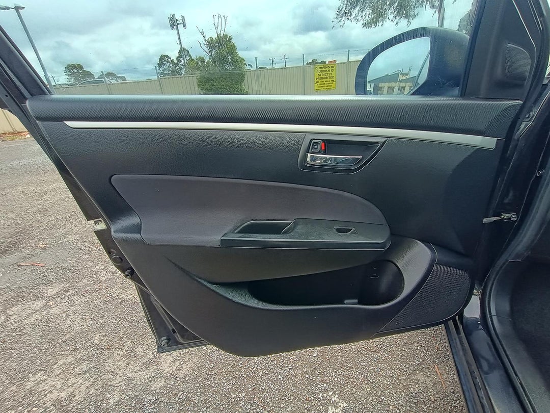 2011 Suzuki Swift Glx, Automatic, 198836 km, Photo 22