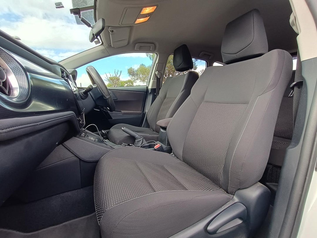 2016 Toyota Corolla Hybrid, Manual, 49987 km, Photo 17