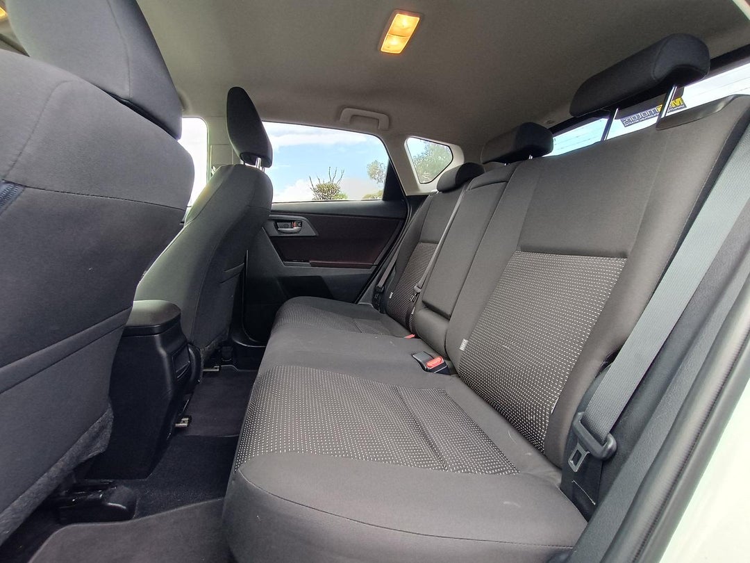 2016 Toyota Corolla Hybrid, Manual, 49987 km, Photo 18