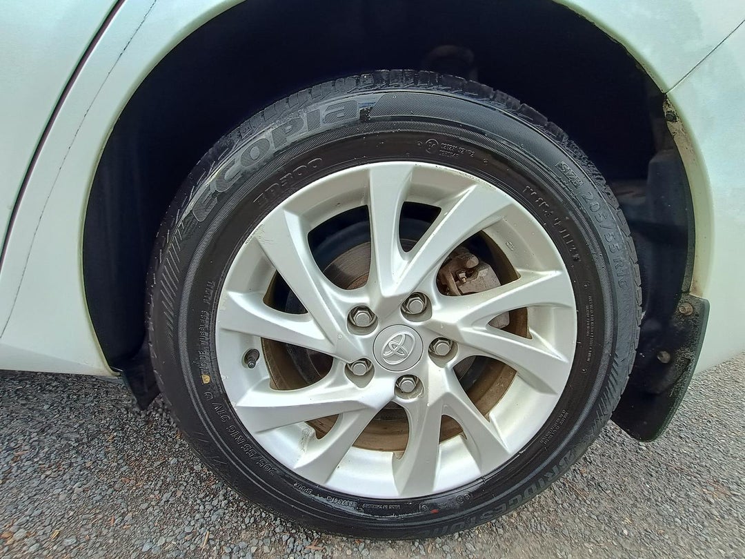 2016 Toyota Corolla Hybrid, Manual, 49987 km, Photo 9