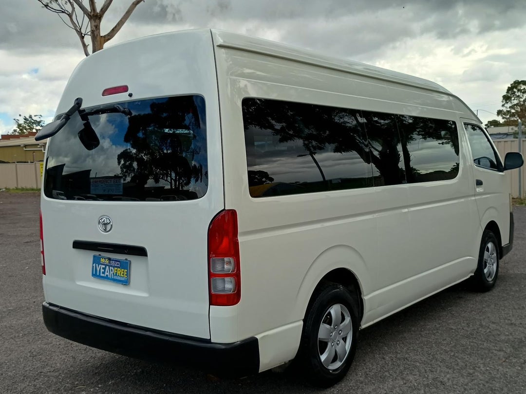 2011 Toyota Hiace Commuter, Automatic, 125601 km, Photo 7