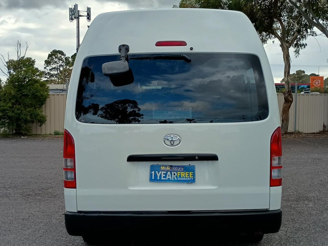 2011 Toyota Hiace Commuter, Automatic, 125601 km, Photo 6