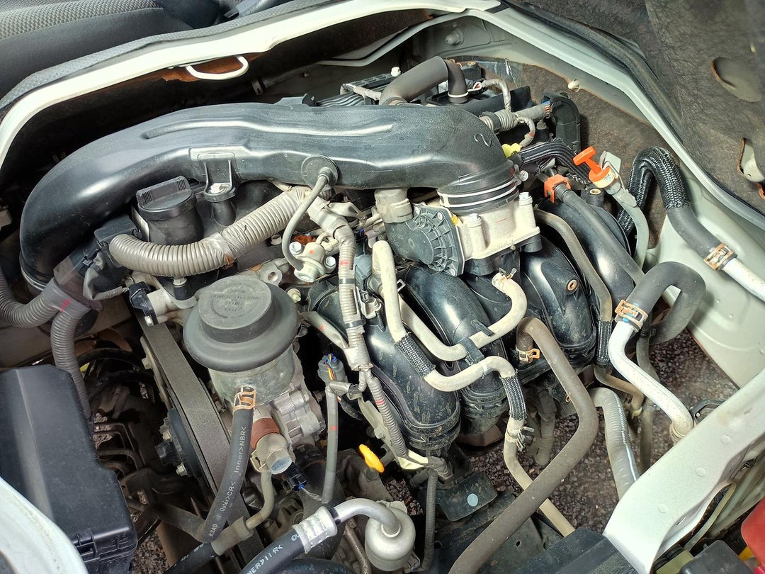 2011 Toyota Hiace Commuter, Automatic, 125601 km, Photo 25