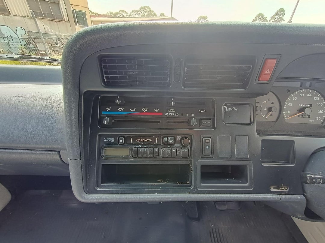 2000 Toyota Hiace Commuter, Manual, 225822 km, Photo 14