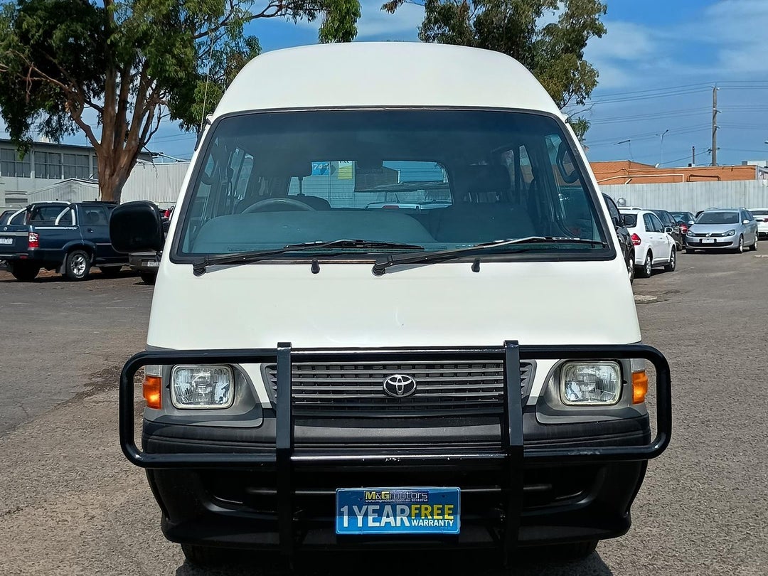 2000 Toyota Hiace Commuter, Manual, 225822 km, Photo 2