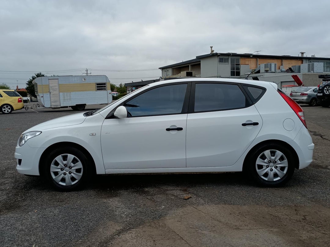 2016 Hyundai Accent Active, Automatic, 181856 km, 