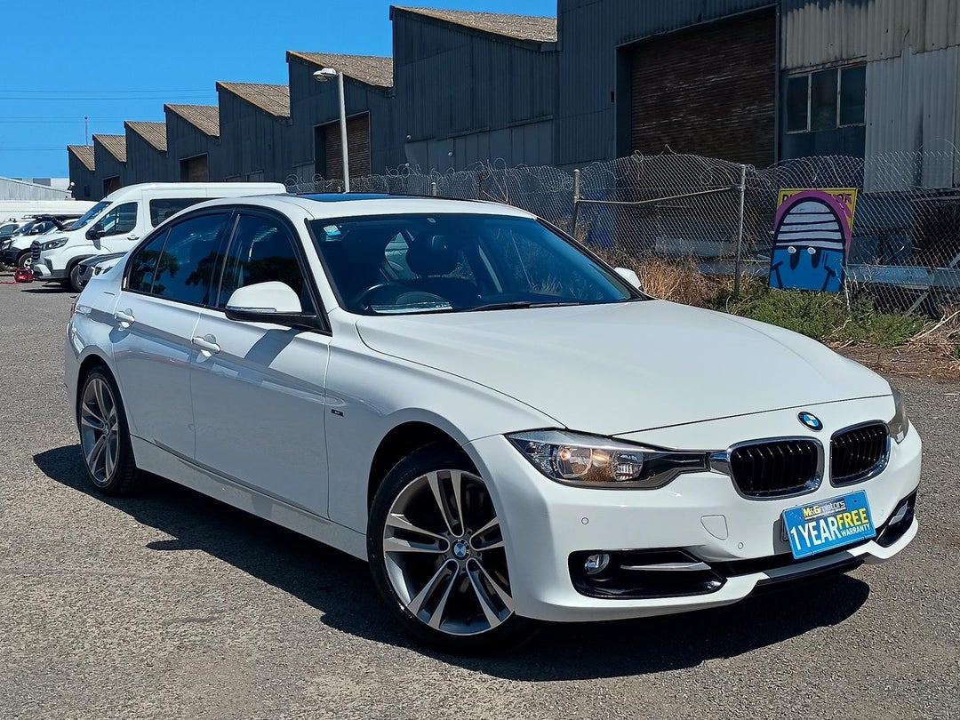 2013 BMW 3 Series Sport Line, Automatic, 181886 km, Photo 1
