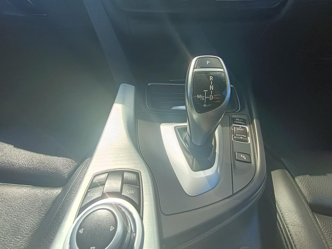 2013 BMW 3 Series Sport Line, Automatic, 181886 km, Photo 15